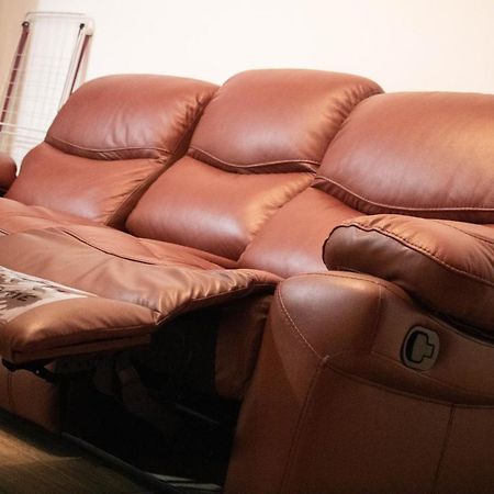 Apartament Capitala Militari Roşu エクステリア 写真
